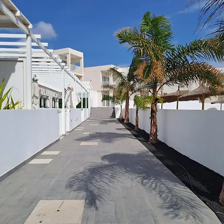 Luxury Sea View Senator Lanzarote * Коста-Тегисе